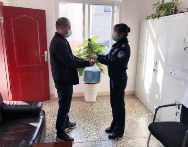 ​致敬！春天里最美的“花”