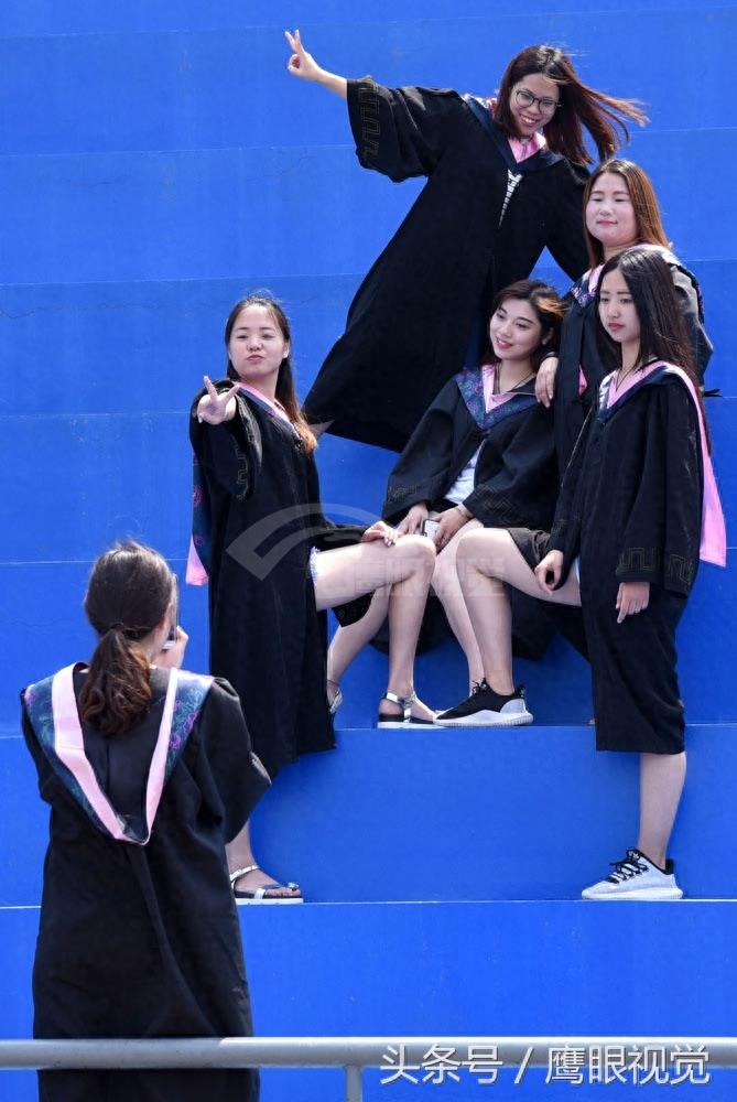 20张大学生创意毕业照，看看哪一张最能致青春