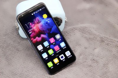 ​强悍的千元游戏手机：红辣椒7X上手评测