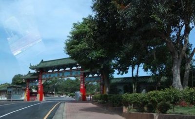 ​张雨生墓园成景点，曾被喷漆“小人过份”，因欠税差点被查封