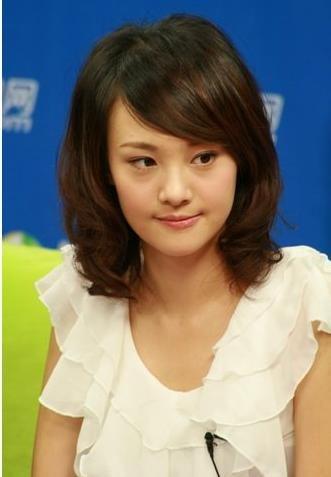 郑爽整容前旧照：你还记得她最初的模样吗？