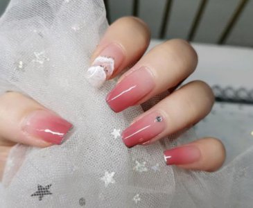 ​法式金边渐变美甲，20款美的有理有据