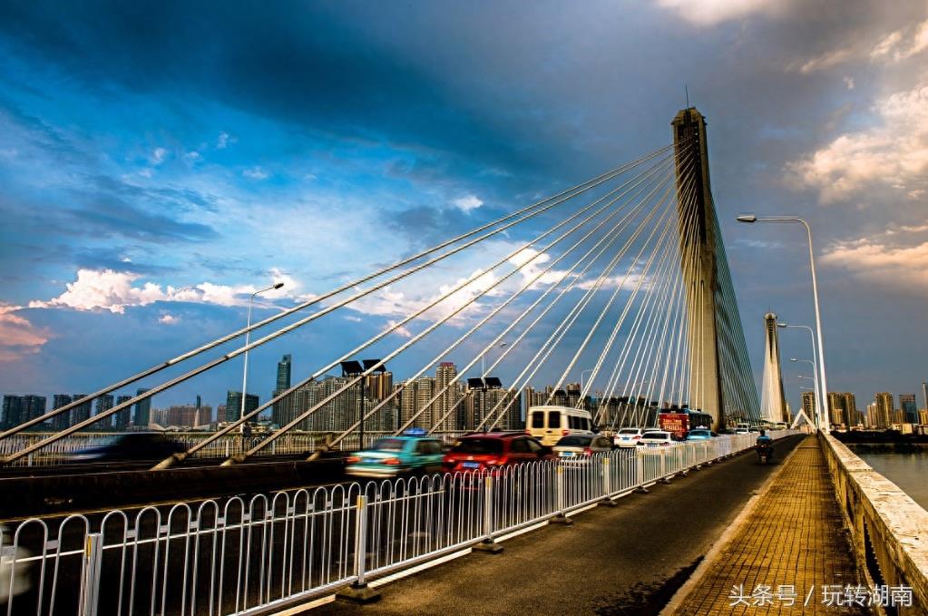 玩转湖南，长沙八条过湘江大桥，你都叫得出名字吗，哪条最漂亮？
