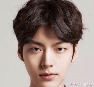 ​男生4种分头发型，你剪几几分最帅气？