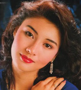 ​“最强小三”李嘉欣的豪门盛宴：爱过5个男人，每月零花钱仅200万