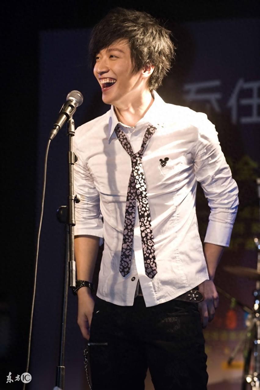 乔任梁生前最后一条微博留言近500万条，句句回忆句句扎心！