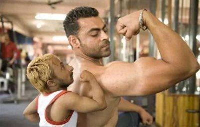 ​世界上最袖珍的健美先生，积极健身，感动众人，但最终患脑瘤去世