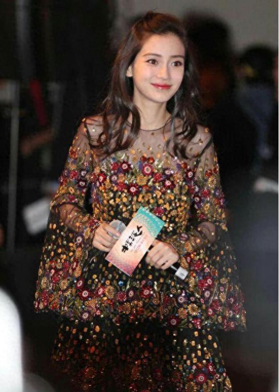 一众女神扎堆怀宝宝，最美孕妈竟然是她！