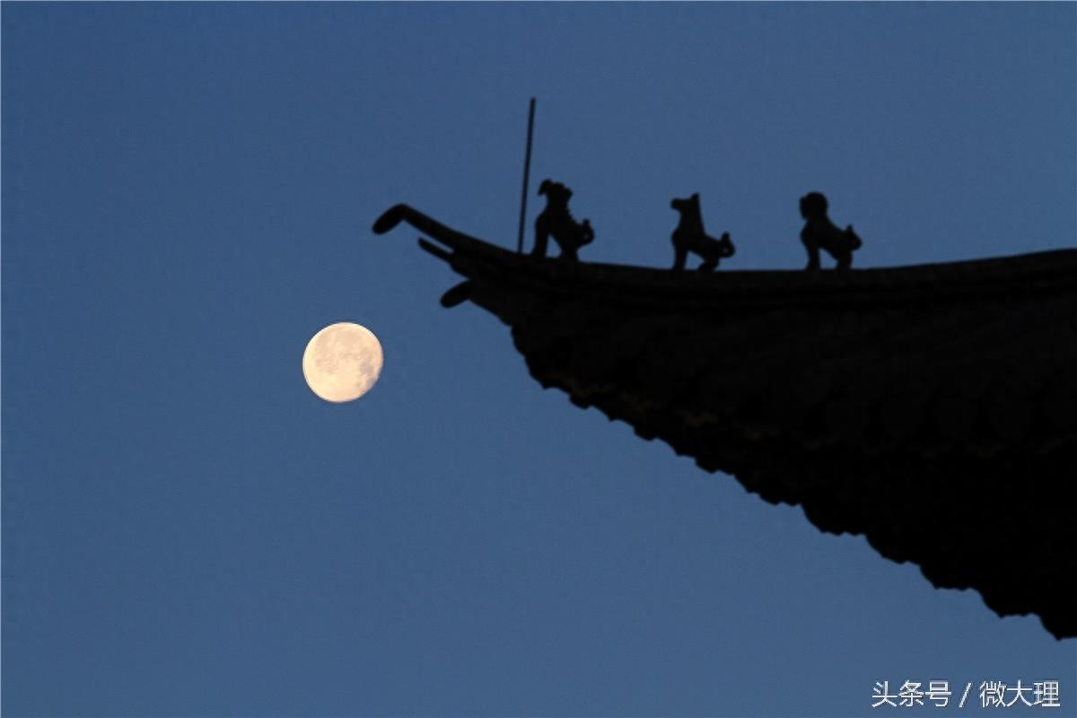 大理，最美苍山月