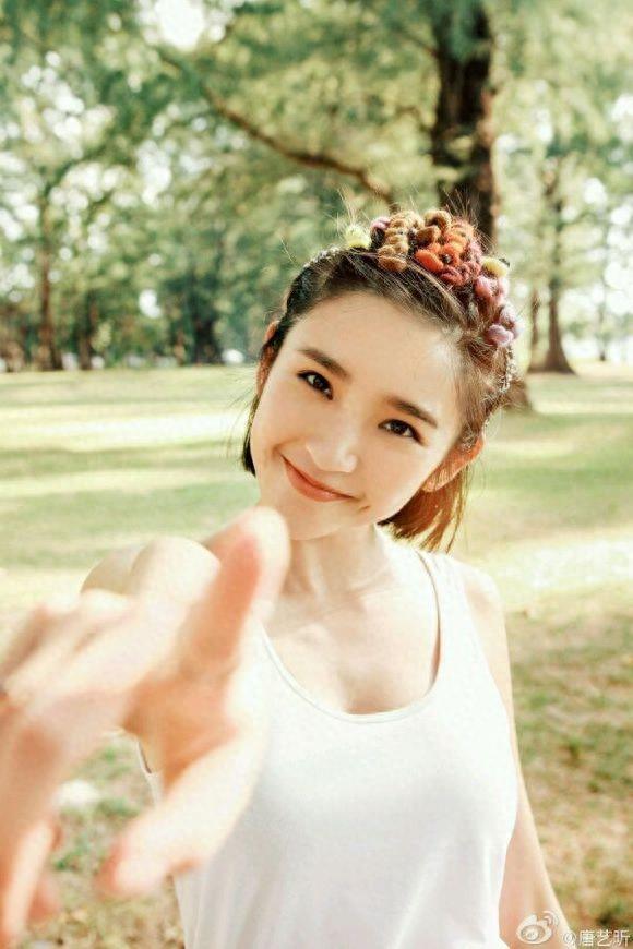 卓伟称她是娱乐圈最干净的女星之一！