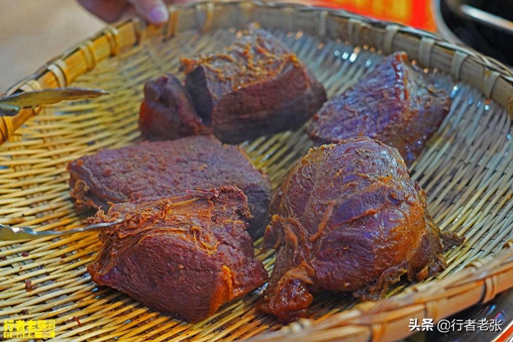 阆中古城特产张飞牛肉，据传制作工艺是张飞所创，你吃过吗？