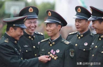 ​大专毕业后去当兵，转士官难度大吗？只需注意几点，难度根本不大