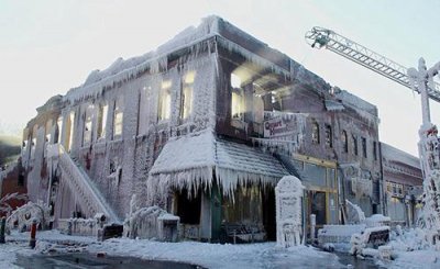 ​＂大连，遭寒流突袭！＂竟然没看明白