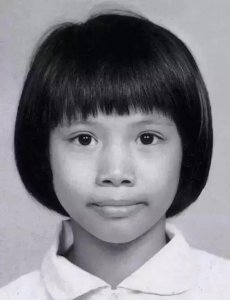 ​当年袁咏仪拒绝亿万富商追求，传被100万包养，大胆反追张智霖！