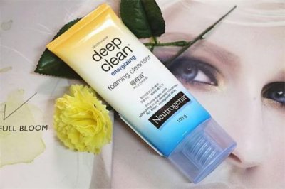 ​露得清洁面乳好用吗？露得清洁面皂怎么样