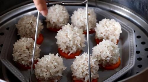 鱼丸子的做法最正宗的做法(手工鲅鱼丸子的做法)-第2张图片-