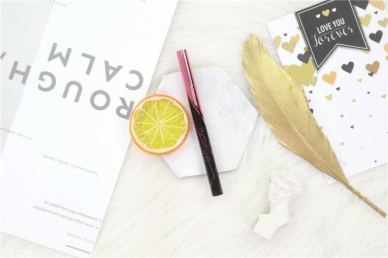 美宝莲小金笔红棕色试色 为小金笔狂打cal