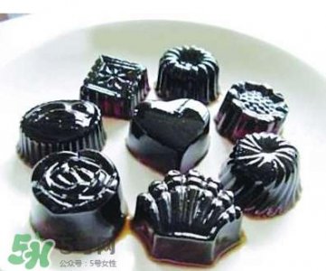 ​龟苓膏是乌龟做的吗？龟苓膏是什么做的？