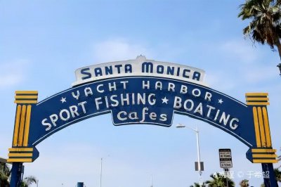 ​harbor(都可以表示“港口”，harbor和port有什么区别？)