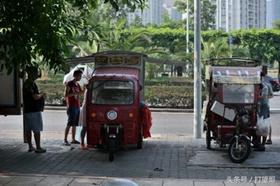 ​三轮车改装成小吃车，路边卖各式早餐，你最爱吃哪一样？