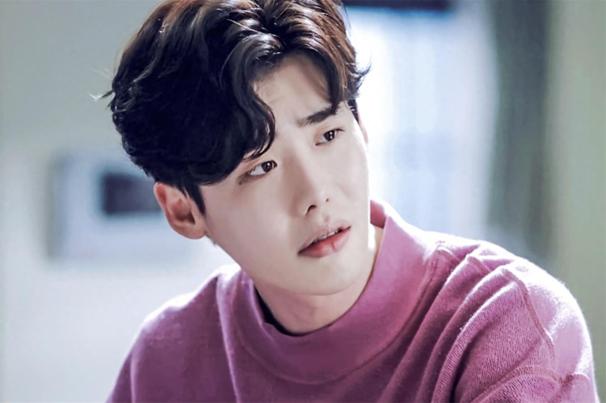 摄影图集：韩剧《当你沉睡时》剧照曝光，李钟硕不愧为颜值担当！