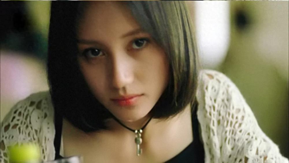 美图｜“唐晶”袁泉的前半生 眼神勾人笑容甜美暖心