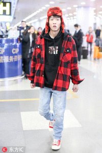 ​“tt”谢锐韬ASSC格纹外超级酷 穿上它你也能帅到没朋友