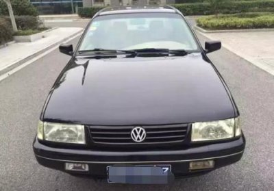 ​经典车型大众桑塔纳2000，稳重扎实外观大气，现只要0.7万