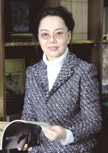 ​江苏富婆朱丽丽：一顿饭花费上百万，8年骗取14亿，最终难逃法网