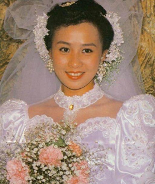 刘嘉玲年轻时的旧照合集