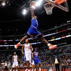 ​「詹姆斯帅气扣篮」图集