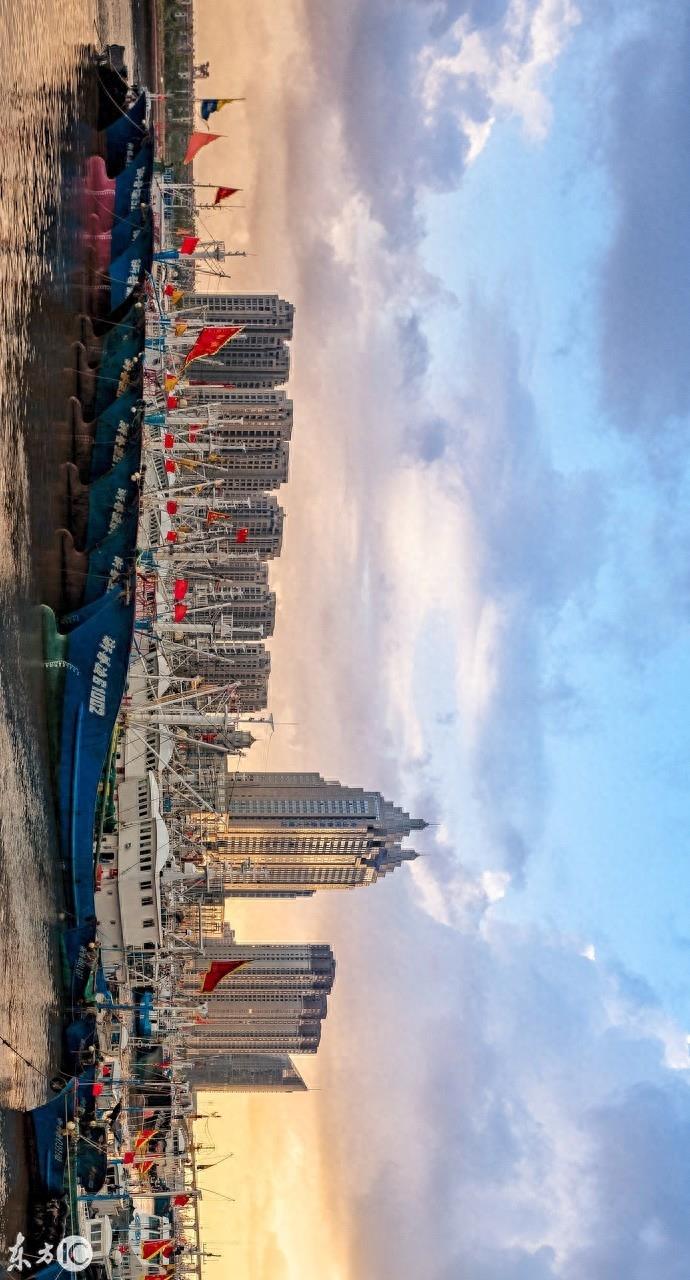 沈家门渔港，中国最大的天然渔港