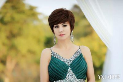 ​实力演员田丽写真 性感身材不减当年