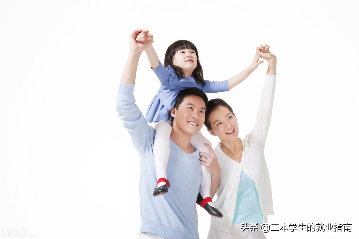 普通摄影师一个月大概多少收入(摄影师一个月多少钱)