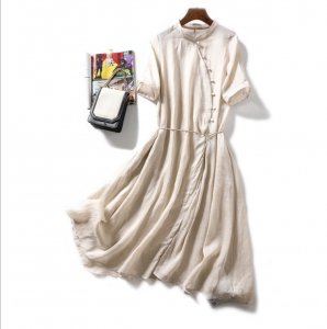 ​春风拂柳婀娜姿，风华绝代民国风——复古旗袍，不一样的新视界