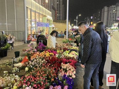​情人节带动花卉市场火热
