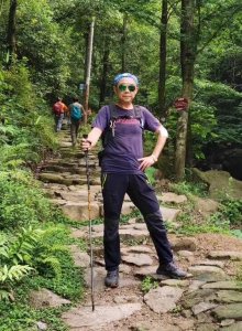 ​收藏！杭州70岁“宝藏”领队，走了20年西湖群山，推荐这5条西湖“最野”登山