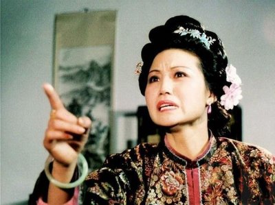 ​赵姨娘：家奴出身，因独得贾政宠爱遭到王夫人嫉恨，下场凄惨