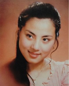 ​知名演员乐韵：17岁一夜成名，28岁悲情离世，葬礼父母拒不参加