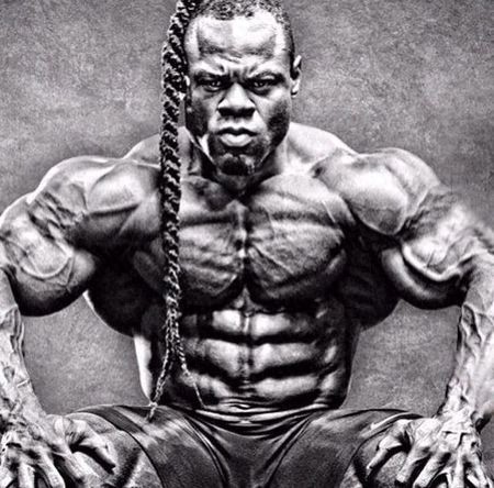 平民窟走出来的健美巨星,艺术造型大师,13年的他充满美感