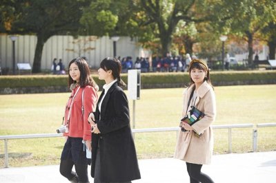 ​《流星花园》是改编自日本漫画家神尾叶子《花样男子》的影视作品