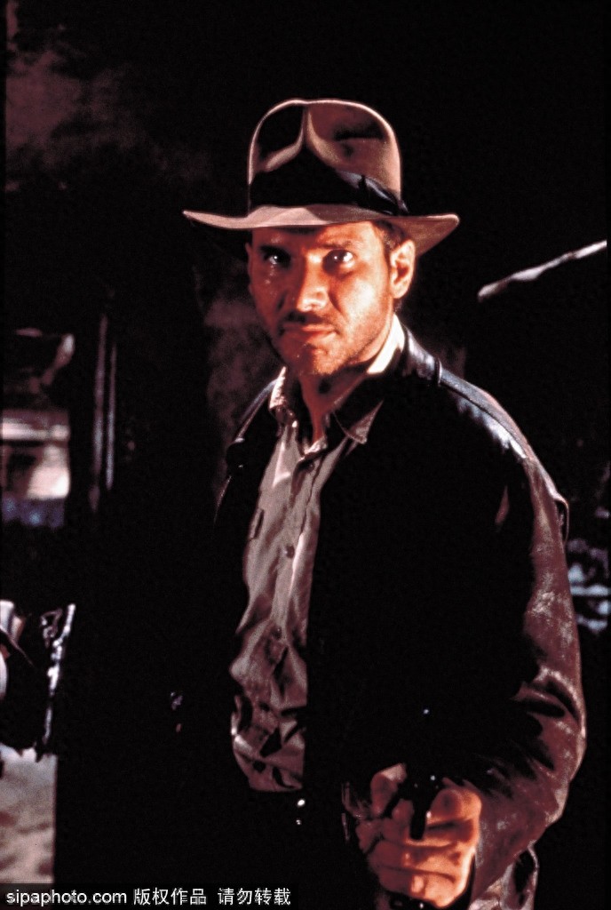 他35岁靠《星球大战》改变命运 65岁依旧敬业打戏不用替身