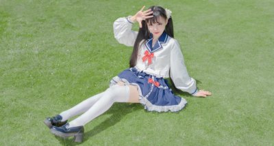 ​火爆B站的第一舞姬咬人猫，关掉美颜后自嘲：我像200斤肥宅吗？