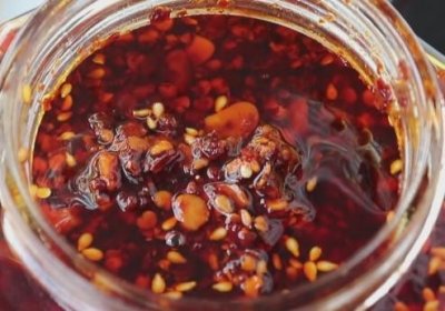 ​（秘制酱料系列）在家做美味辣椒酱，比买的辣椒酱更香更好吃