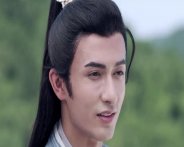 ​英俊潇洒的孙策，为何后来还娶了曹操心爱的女人？