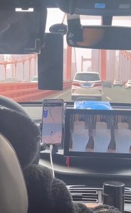 ​武汉顺风车司机车内放不雅视频，哈啰请求女乘客＂不要和车主计较＂