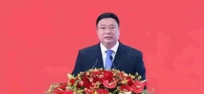 ​醉生梦死的权力游戏 揭开广东巨虎曹达华的两面人生