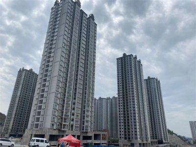 ​同地段公寓比住宅便宜50%，未来30年，公寓和住宅，谁更有前景？