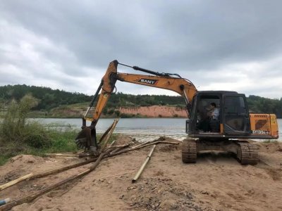 ​龙川县严厉打击东江和韩江河非法采砂盗砂行为