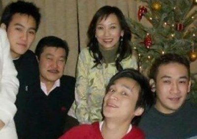 ​赵雅芝三个儿子因为父亲不同，五官长相差异很大，遗传基因很神奇